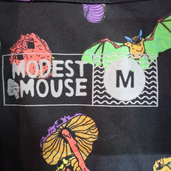 Modest Mouse Mens Shirt Med Black Short Sleeve All Over Print Critters mm - Picture 3 of 9
